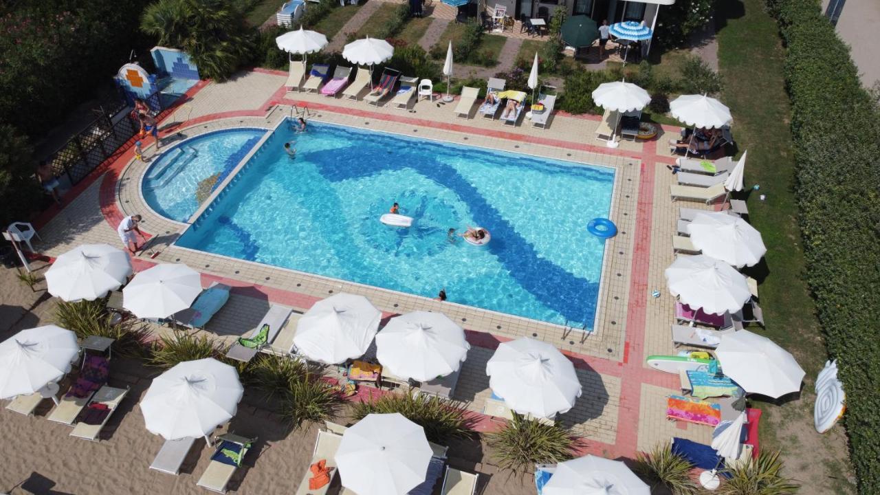 Eurobeach Residence Каваллино Экстерьер фото