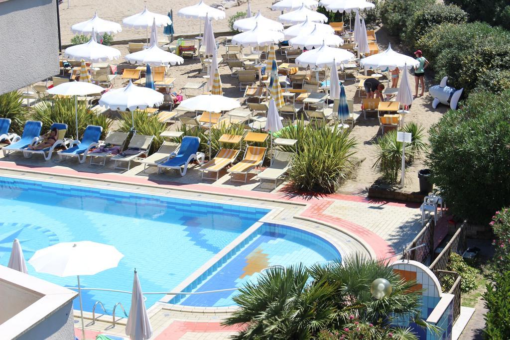 Eurobeach Residence Каваллино Экстерьер фото